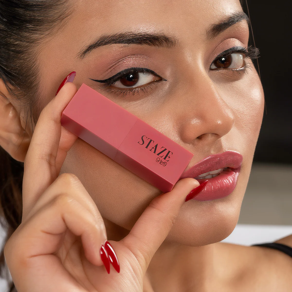 Moments of Love - Creamy Matte Lipstick Gift Set - Image 2